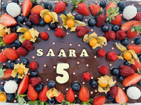 saara5 Lastetort (kilohind)