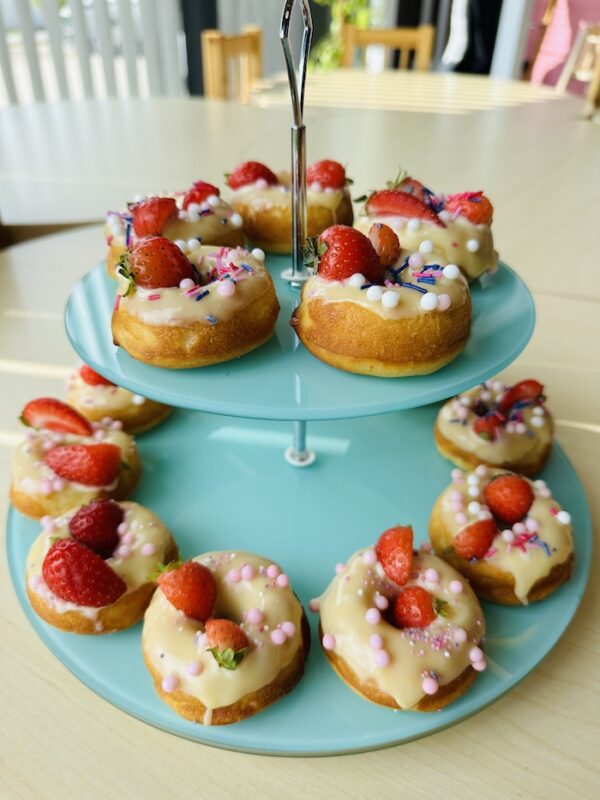 toidud 27.0810 Sõõrikud glasuuriga