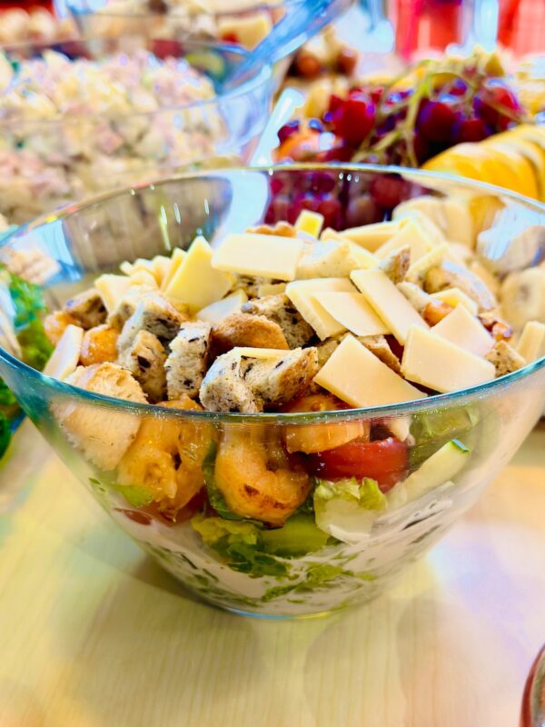 Caesari salat - kilohind!